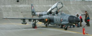800px-TS-11_Iskra_R_RB10